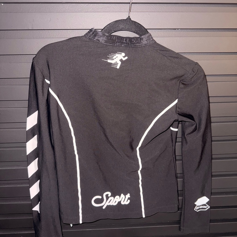 Black Long Sleeve Graphic Top - Picture 2 of 3